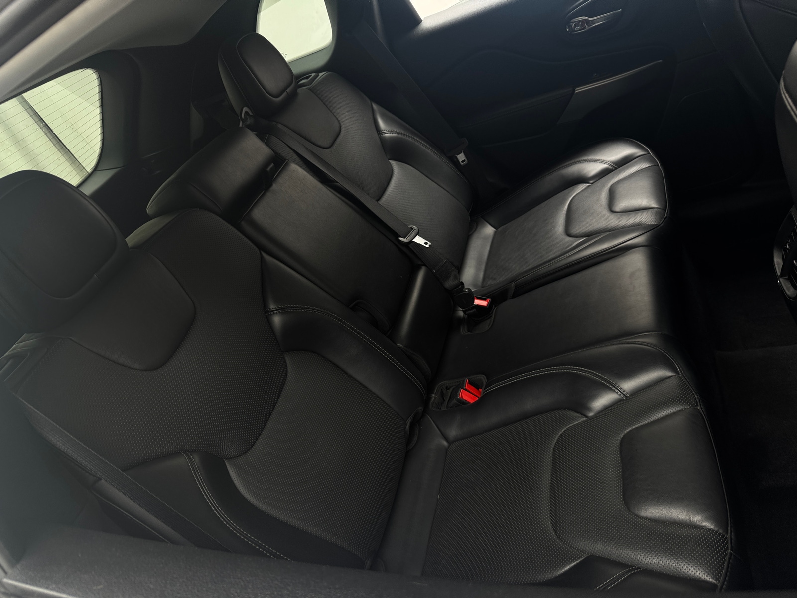 Thumbnail: 2021 Jeep Cherokee - 5