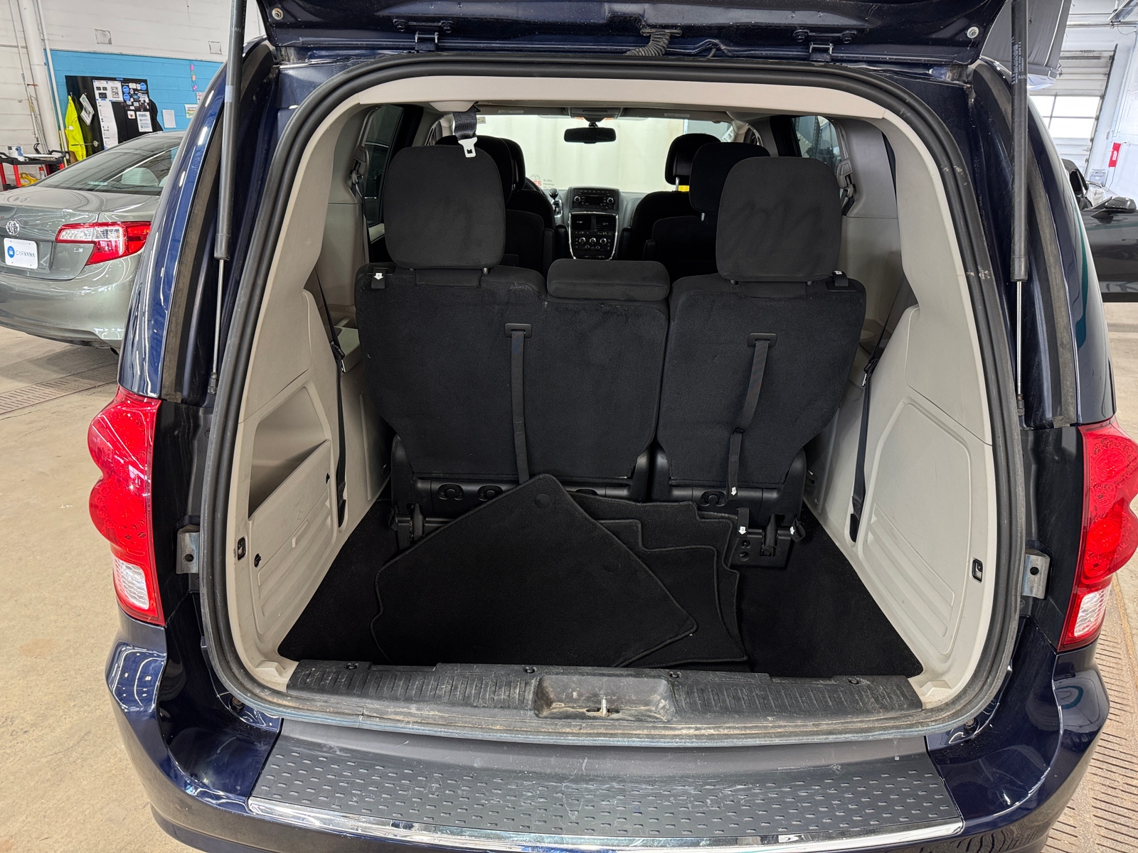 Thumbnail: 2016 Dodge Grand Caravan - 7