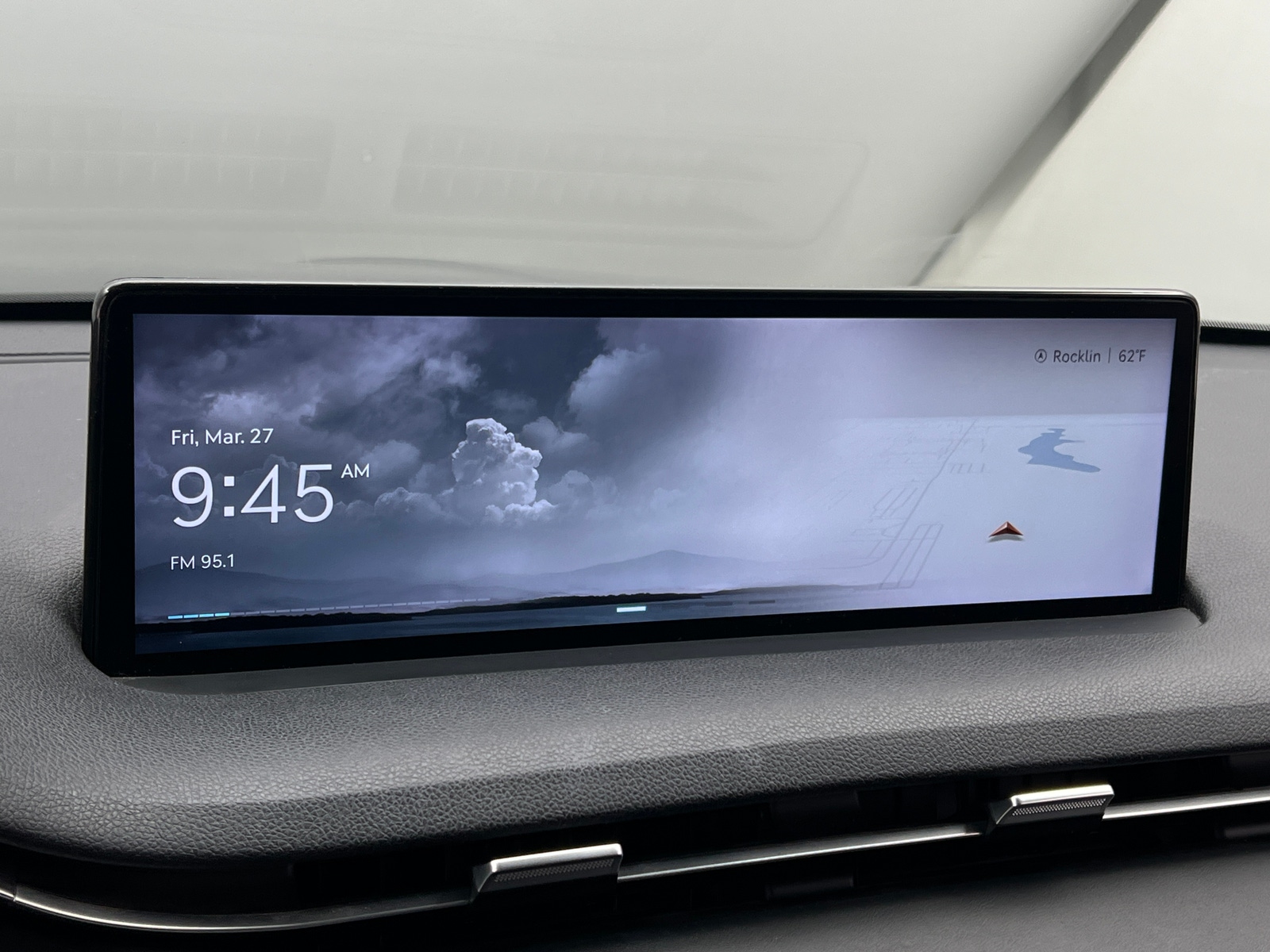 Thumbnail: 2022 Genesis GV70 - 3