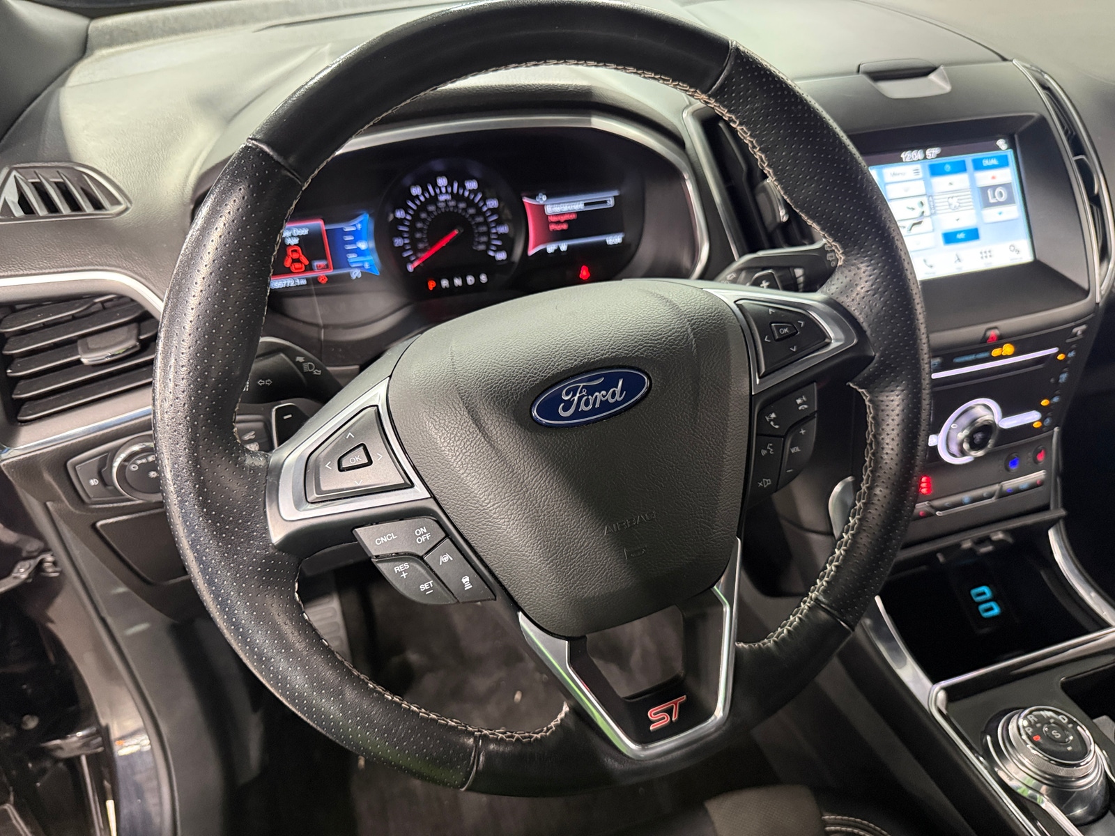 Thumbnail: 2019 Ford Edge - 4