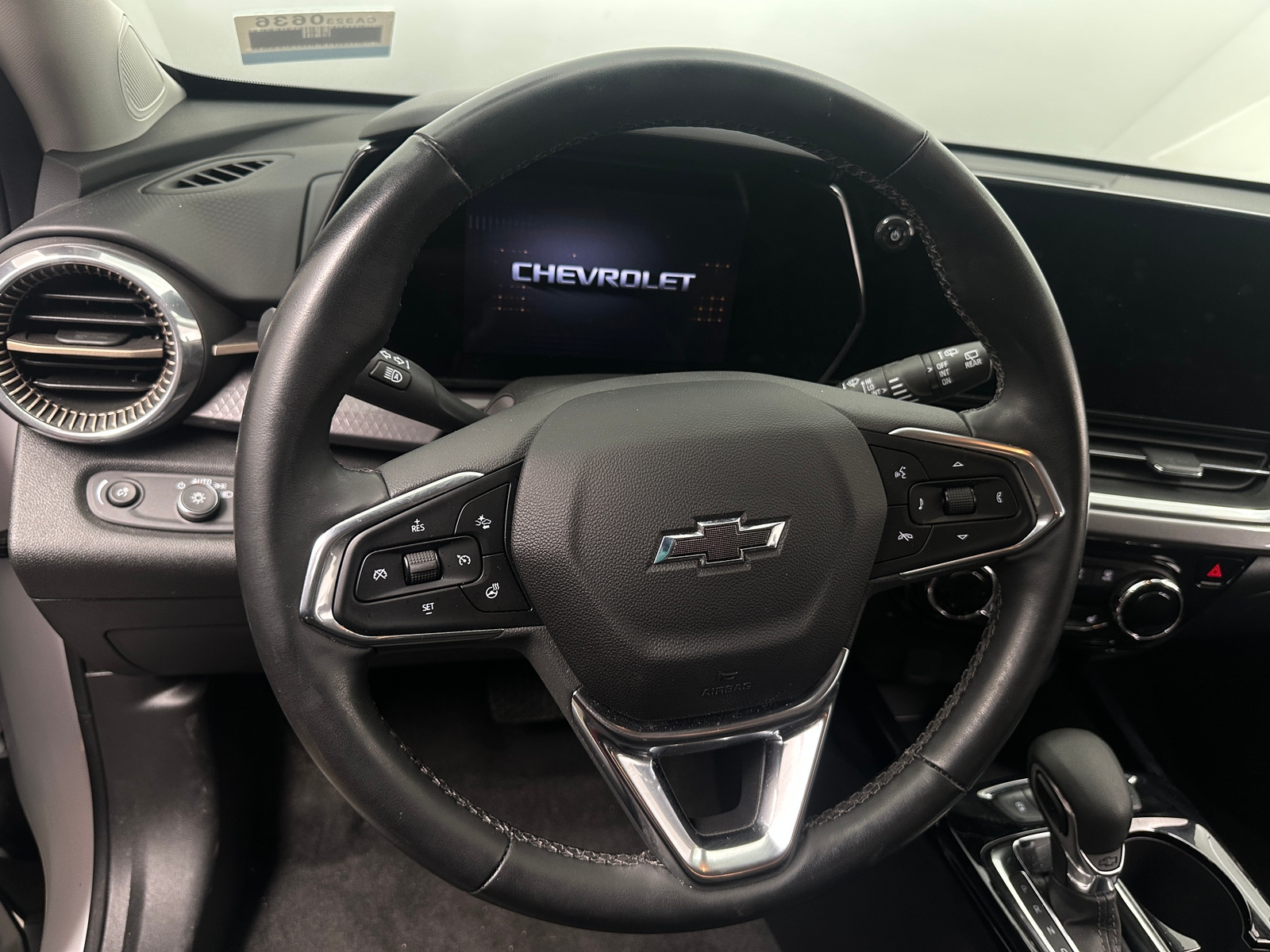 Thumbnail: 2025 Chevrolet Trax - 4