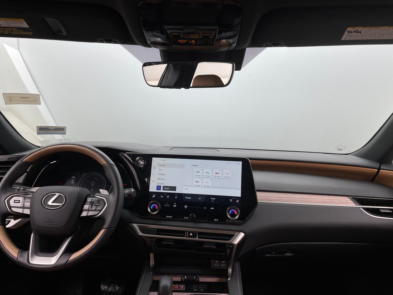 Thumbnail: 2024 Lexus RX - 3