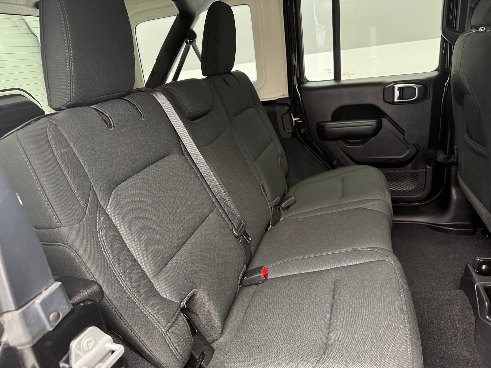 Thumbnail: 2022 Jeep Wrangler - 6