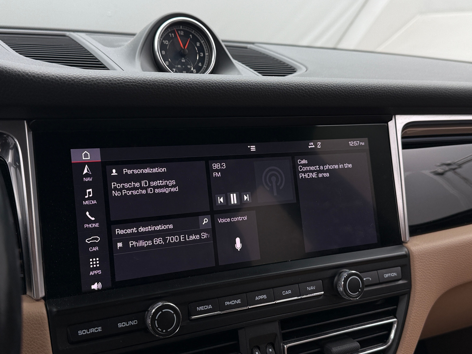 Thumbnail: 2019 Porsche Macan - 3