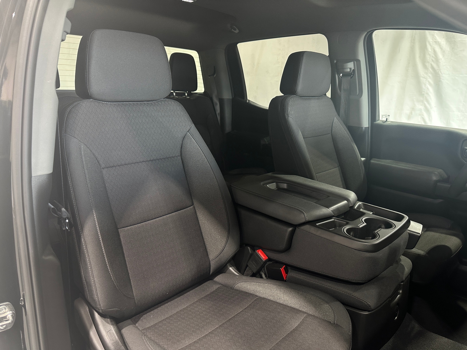 Thumbnail: 2025 Chevrolet Silverado 1500 - 2