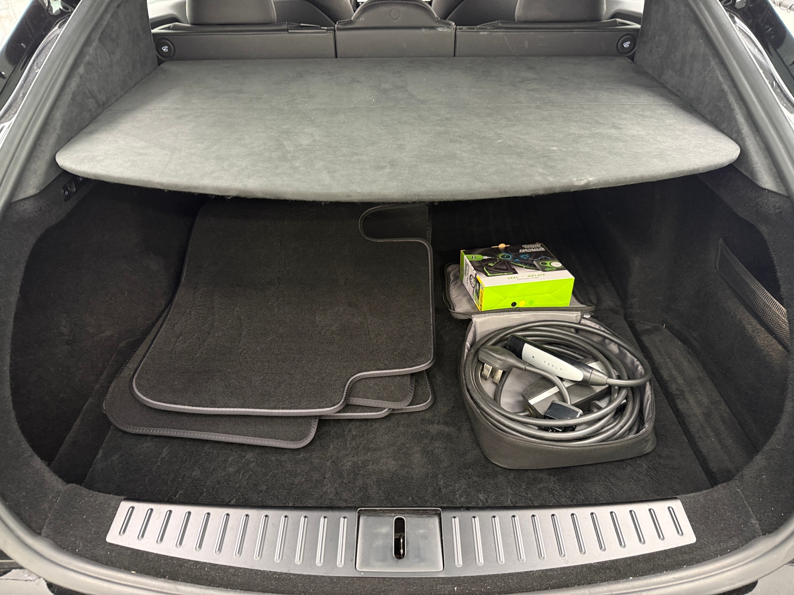 Thumbnail: 2022 Tesla Model S - 6