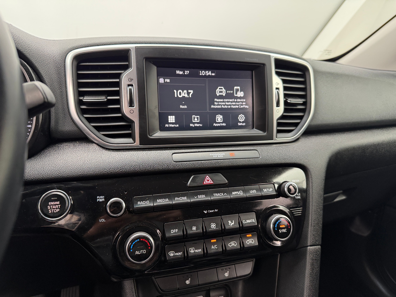 Thumbnail: 2019 Kia Sportage - 3