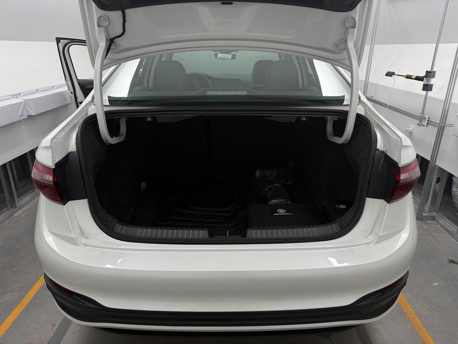 Thumbnail: 2024 Volkswagen Jetta - 6