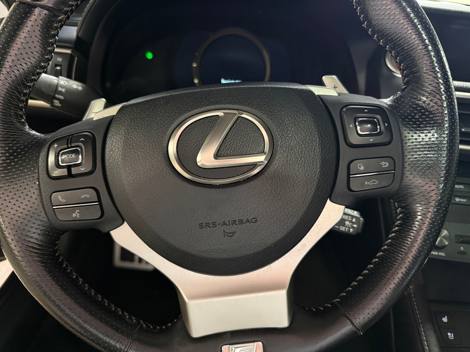 Thumbnail: 2017 Lexus RC - 3