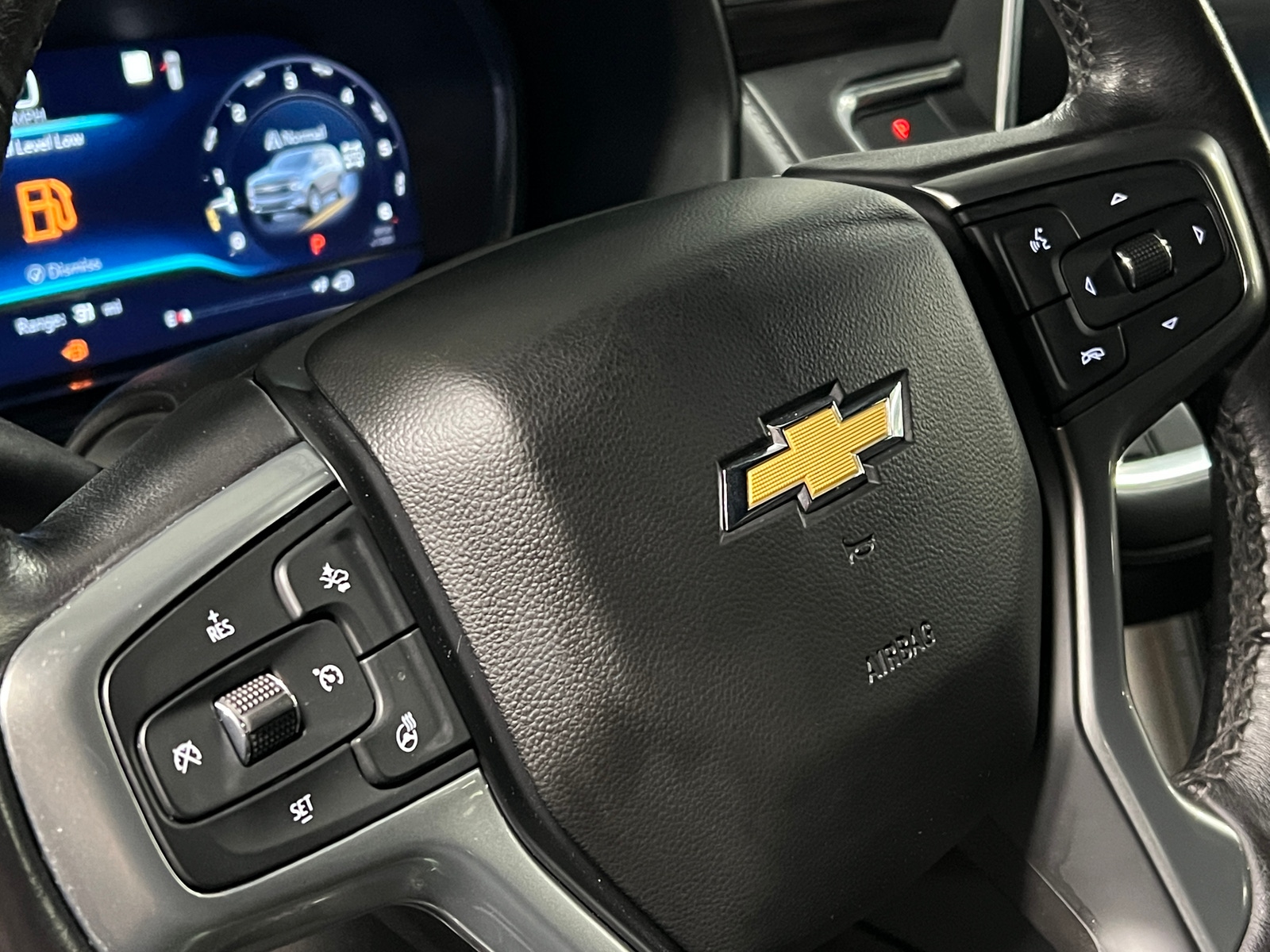 Thumbnail: 2022 Chevrolet Tahoe - 5