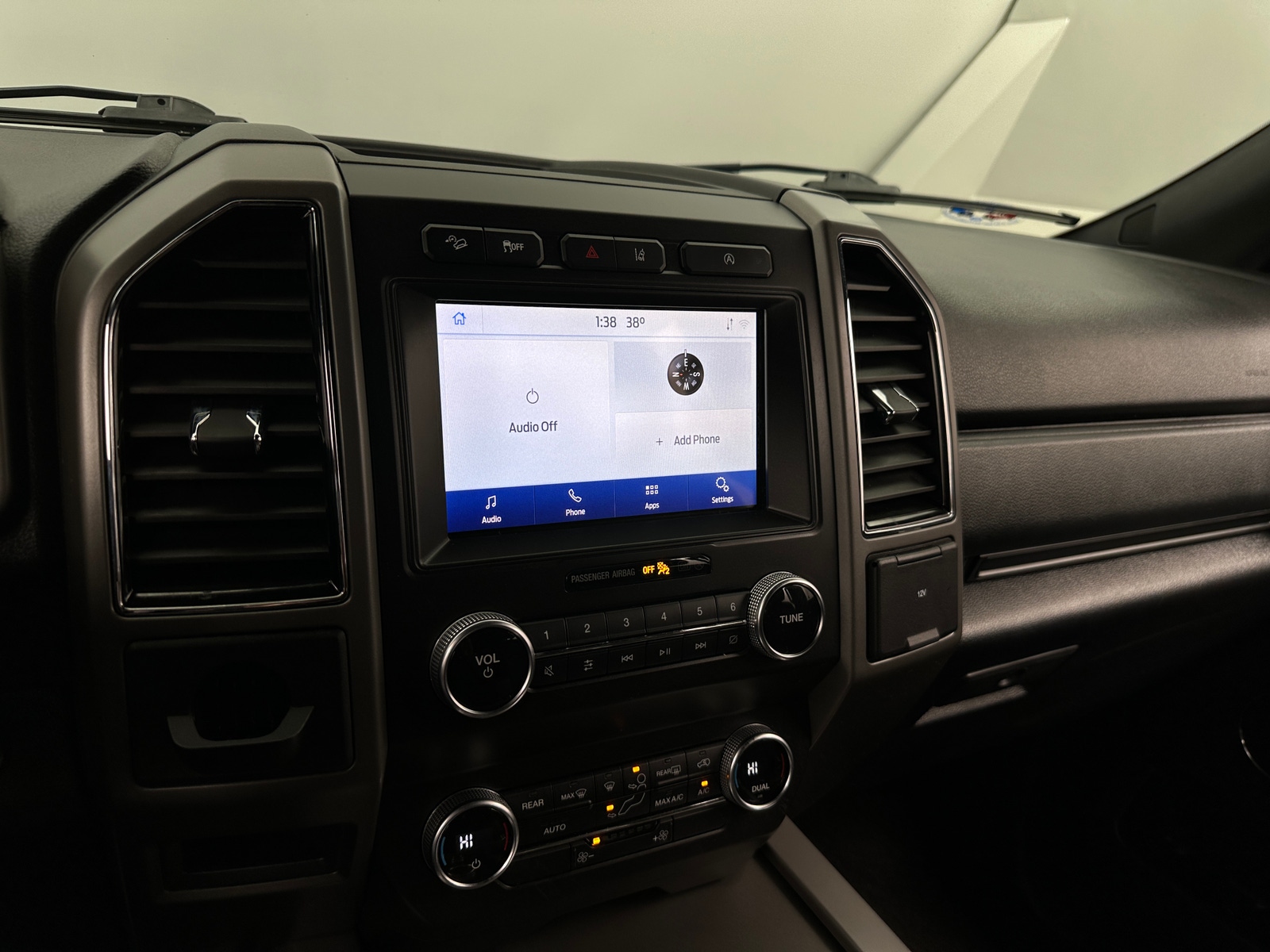 Thumbnail: 2021 Ford Expedition - 4