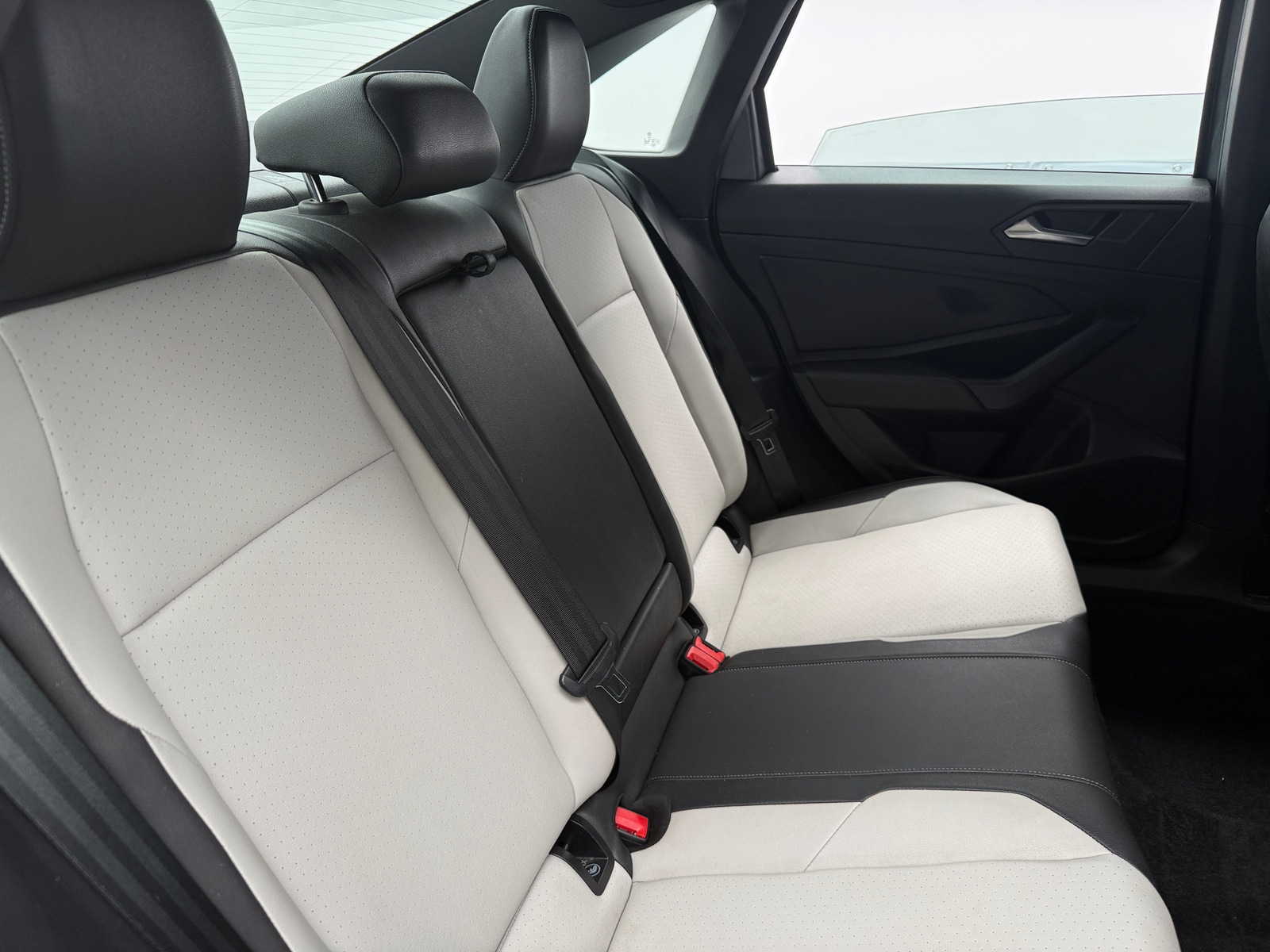 Thumbnail: 2019 Volkswagen Jetta - 5