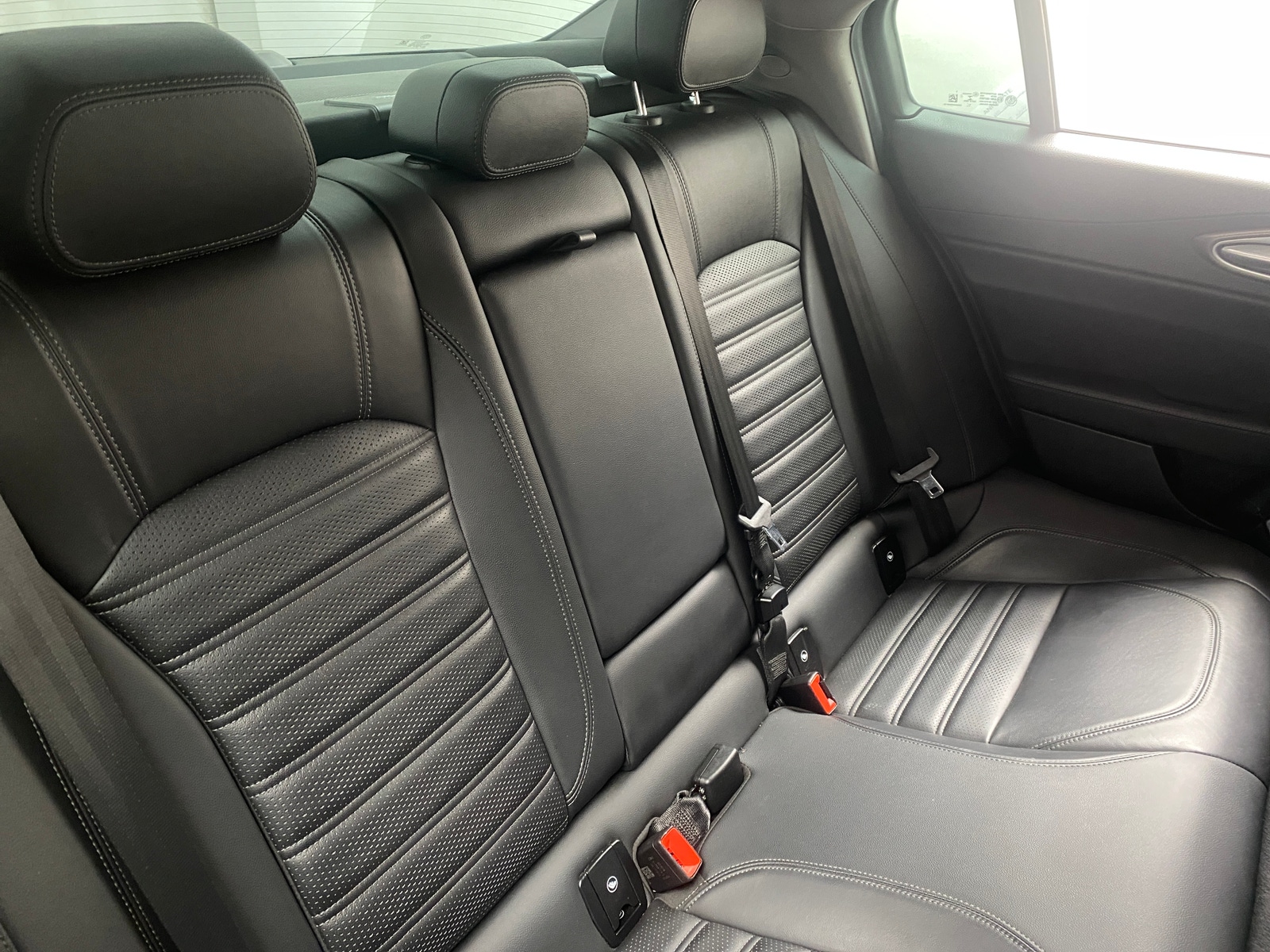 Thumbnail: 2019 Alfa Romeo Giulia - 5