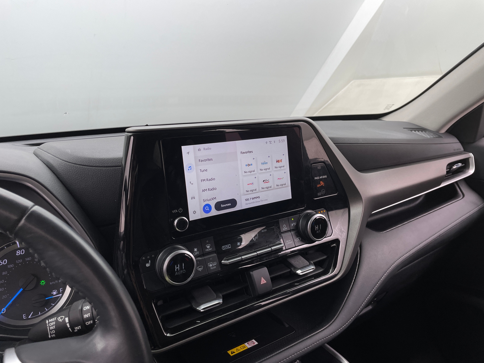 Thumbnail: 2023 Toyota Highlander - 2