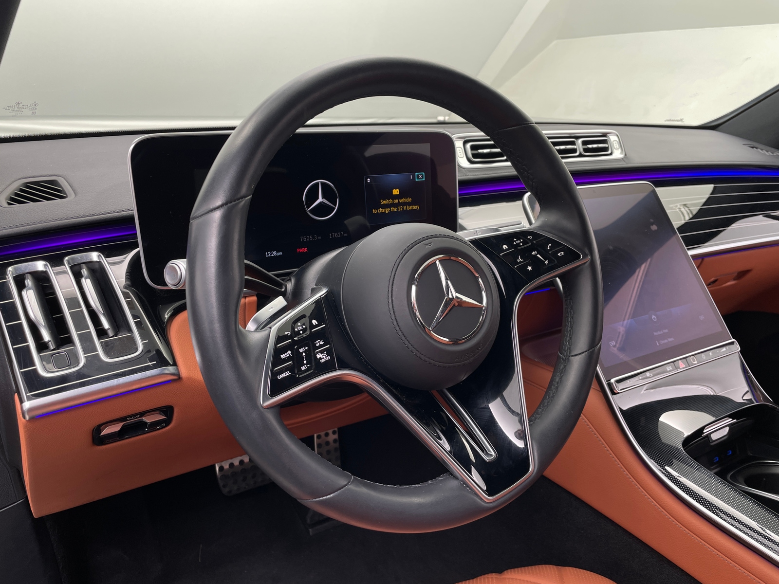 Thumbnail: 2023 Mercedes-Benz S-Class - 4