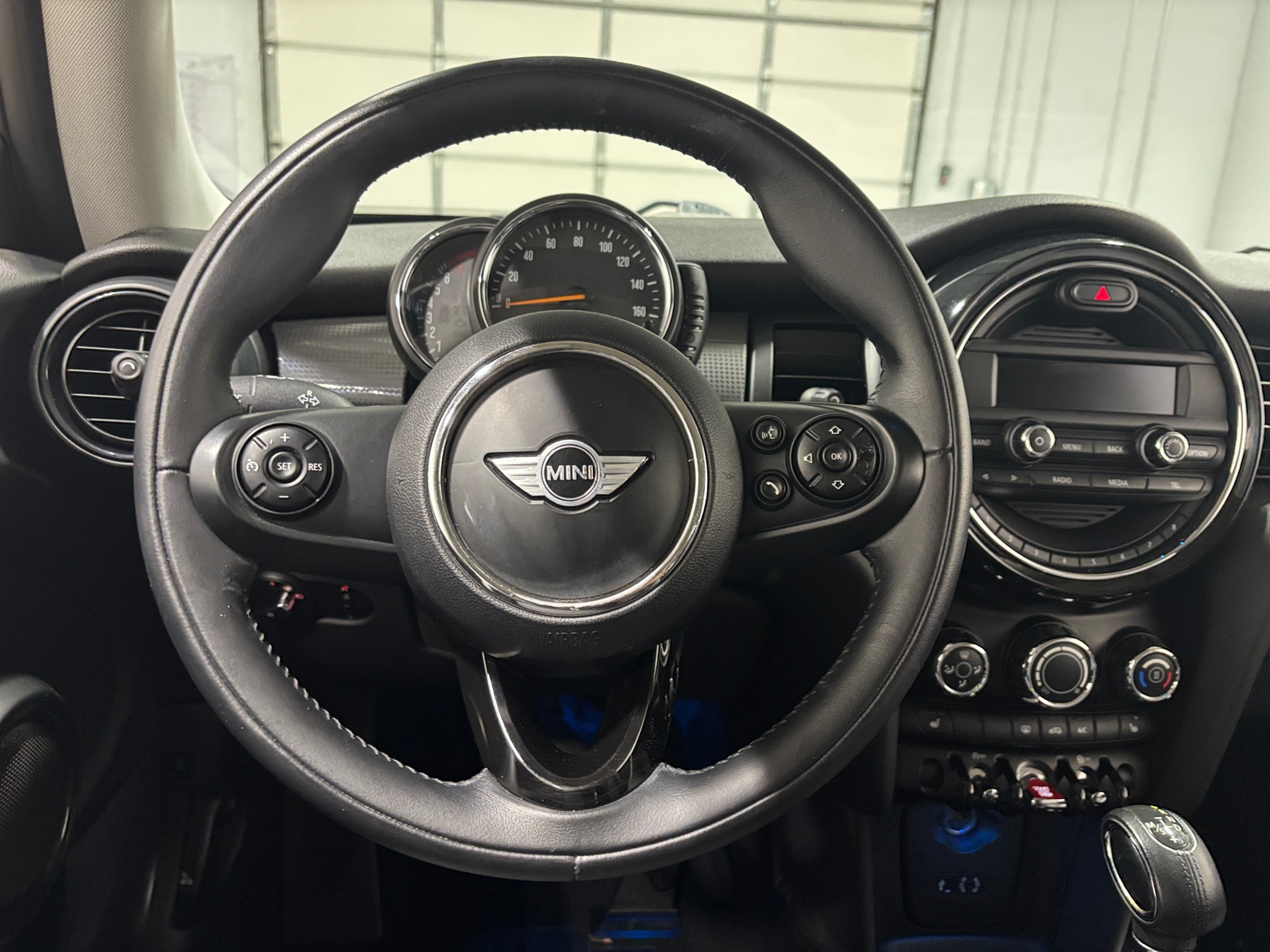 Thumbnail: 2014 MINI Cooper Hardtop - 4