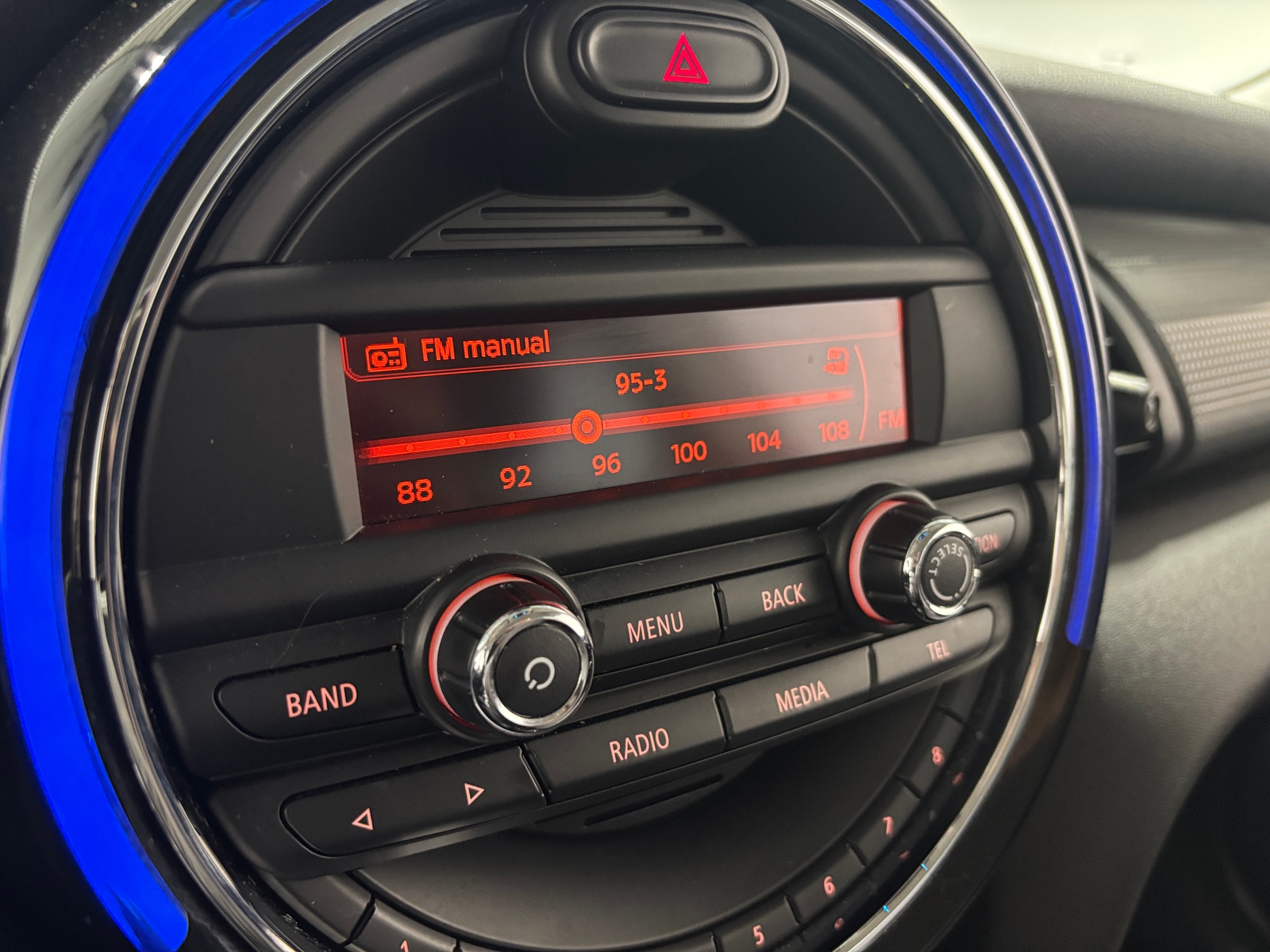 Thumbnail: 2014 MINI Cooper Hardtop - 3