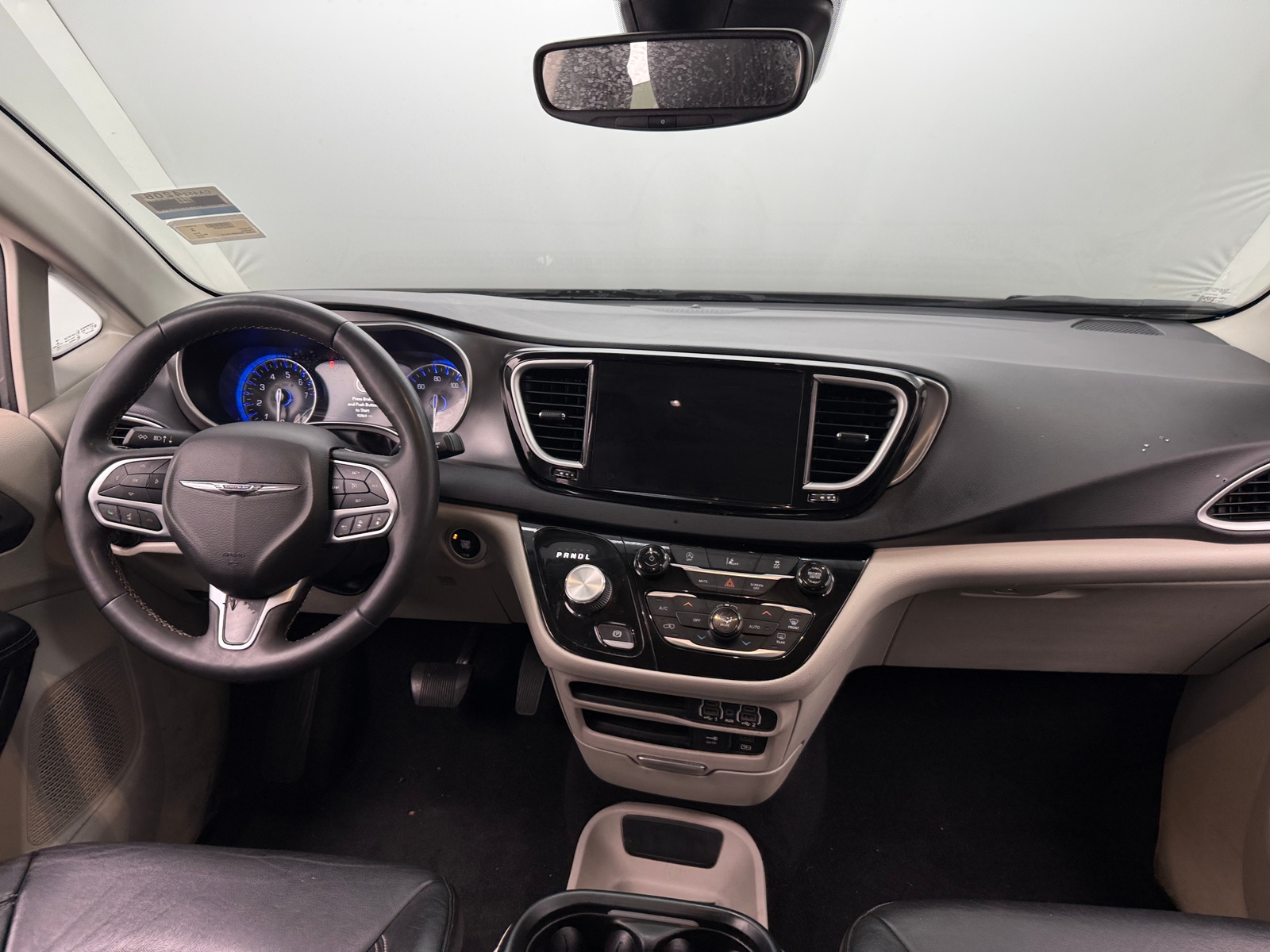 Thumbnail: 2022 Chrysler Pacifica - 2