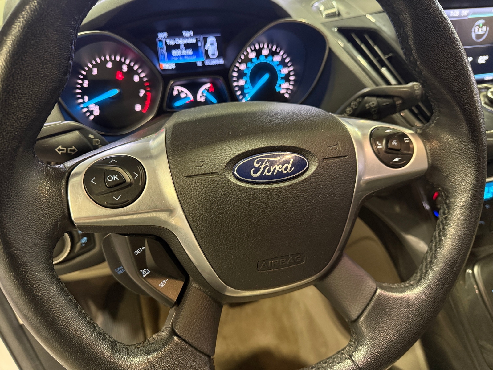 Thumbnail: 2015 Ford Escape - 4