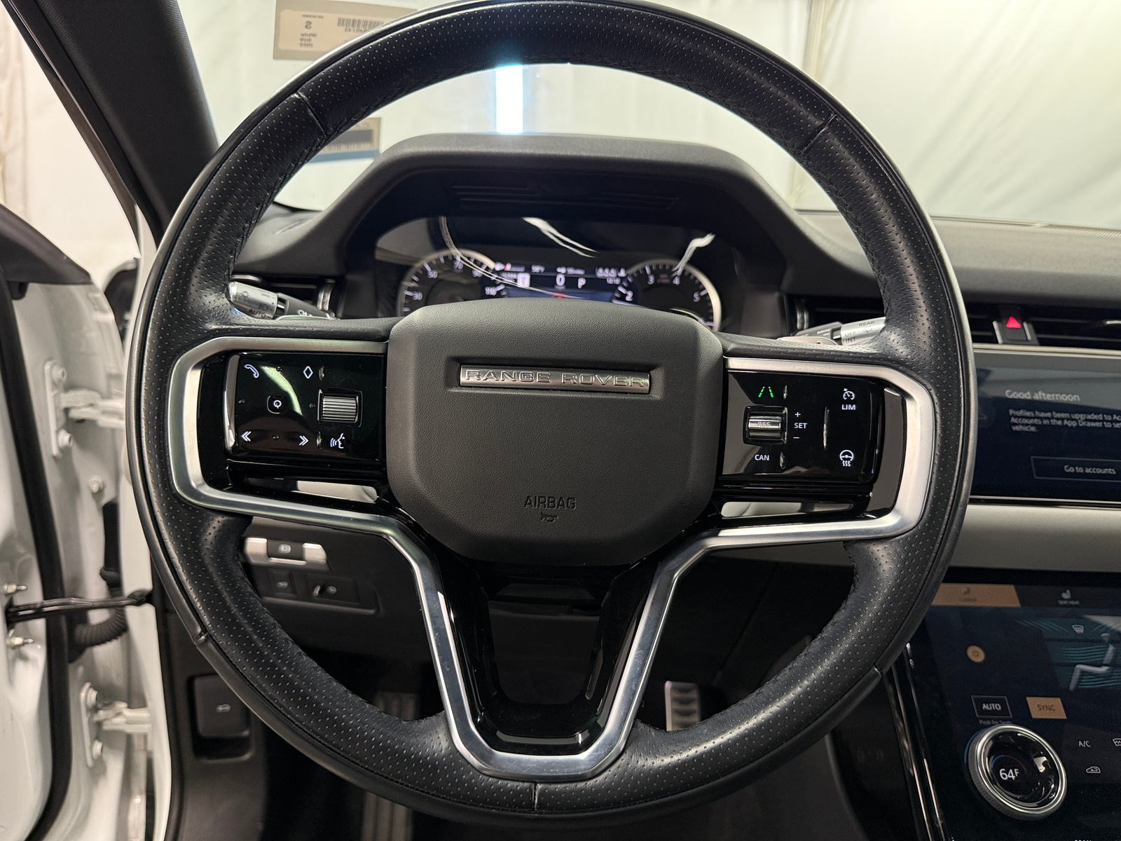 Thumbnail: 2022 Land Rover Range Rover Evoque - 4