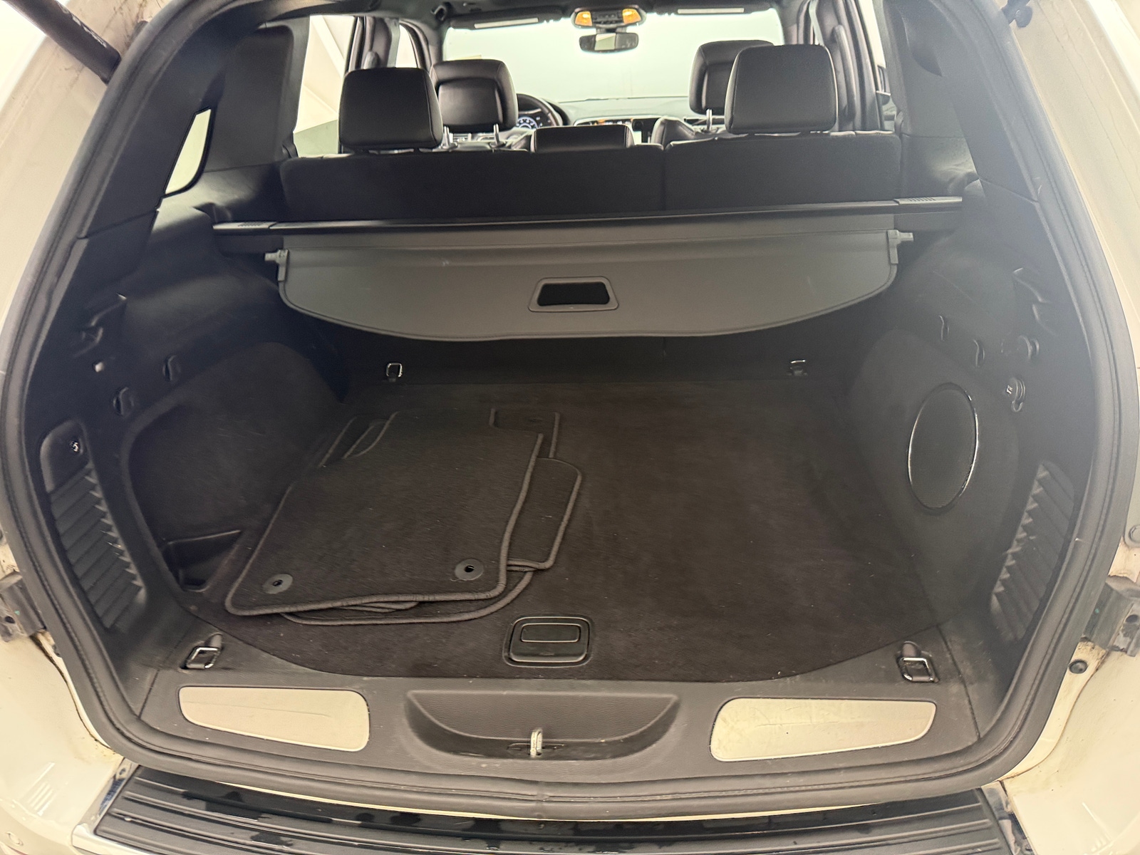 Thumbnail: 2019 Jeep Grand Cherokee - 6