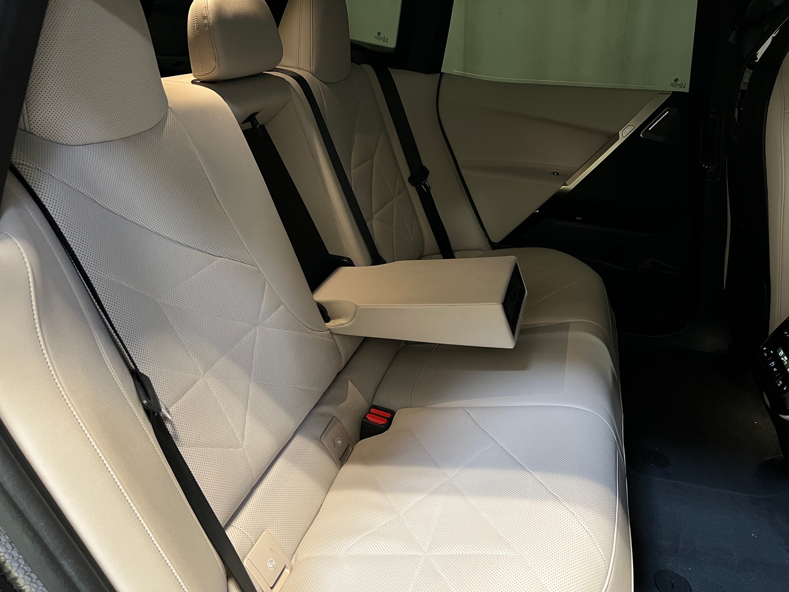 Thumbnail: 2022 BMW iX - 5