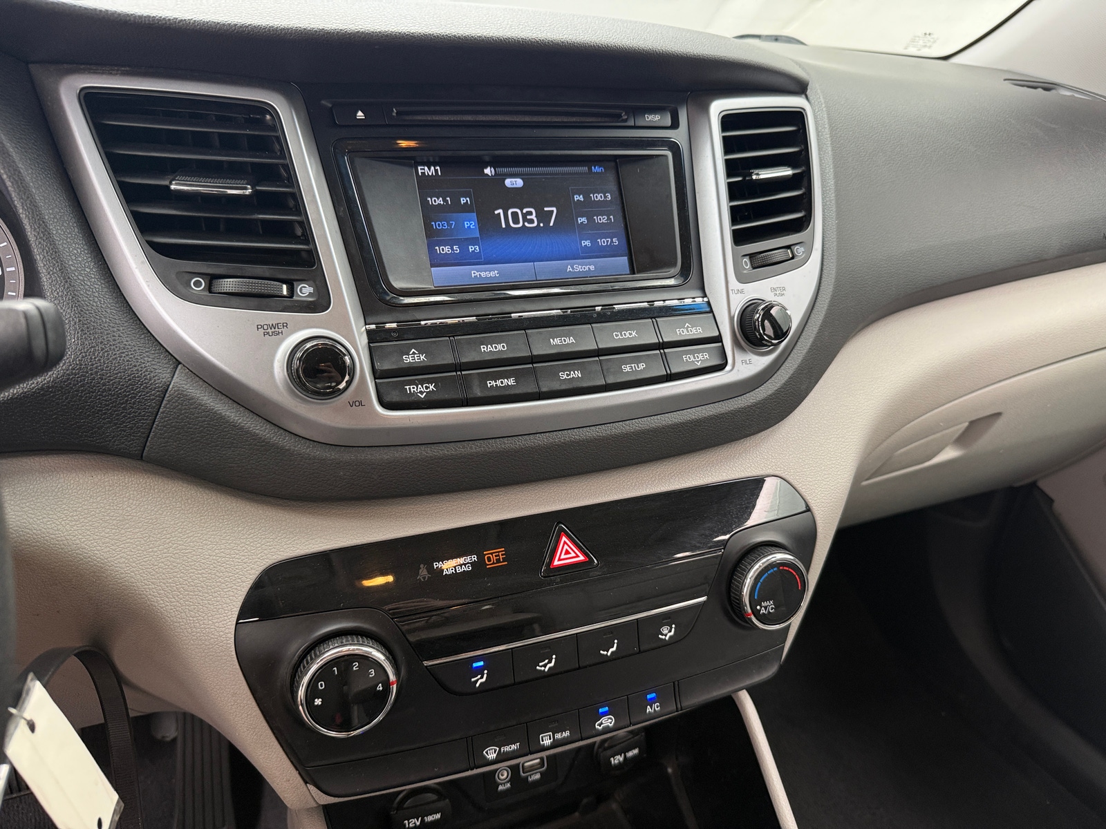 Thumbnail: 2018 Hyundai Tucson - 4