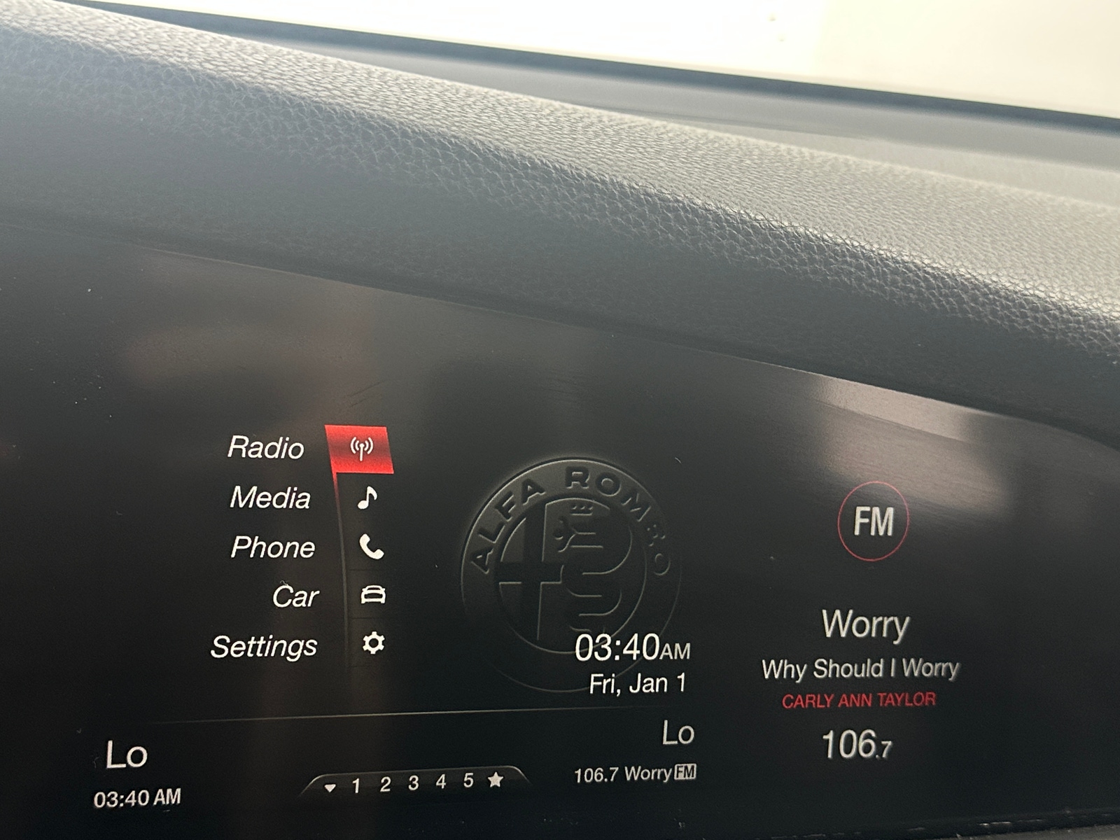 Thumbnail: 2019 Alfa Romeo Giulia - 3