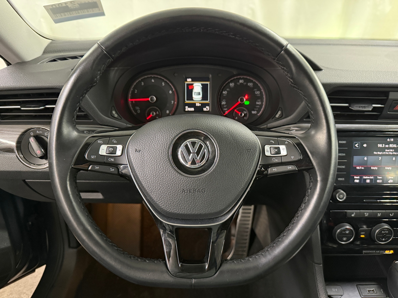 Thumbnail: 2020 Volkswagen Passat - 4