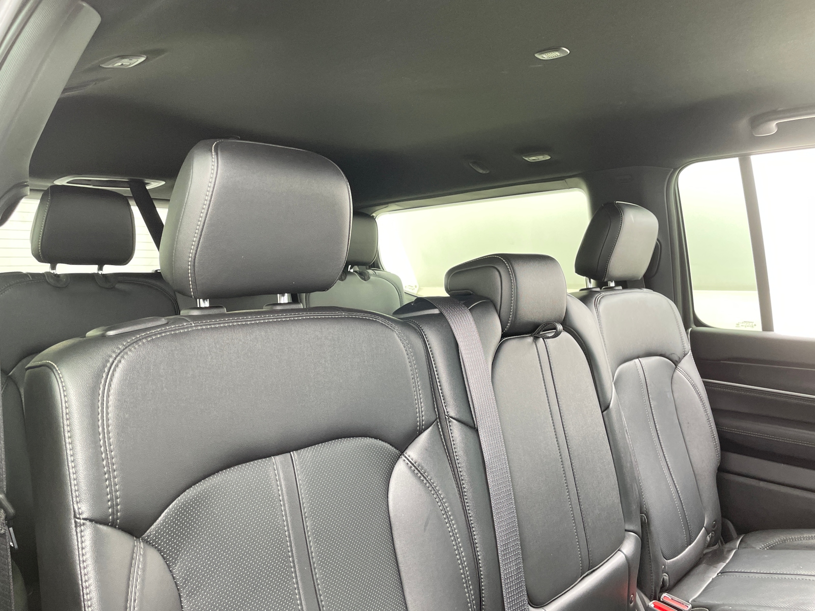 Thumbnail: 2024 Jeep Wagoneer - 5