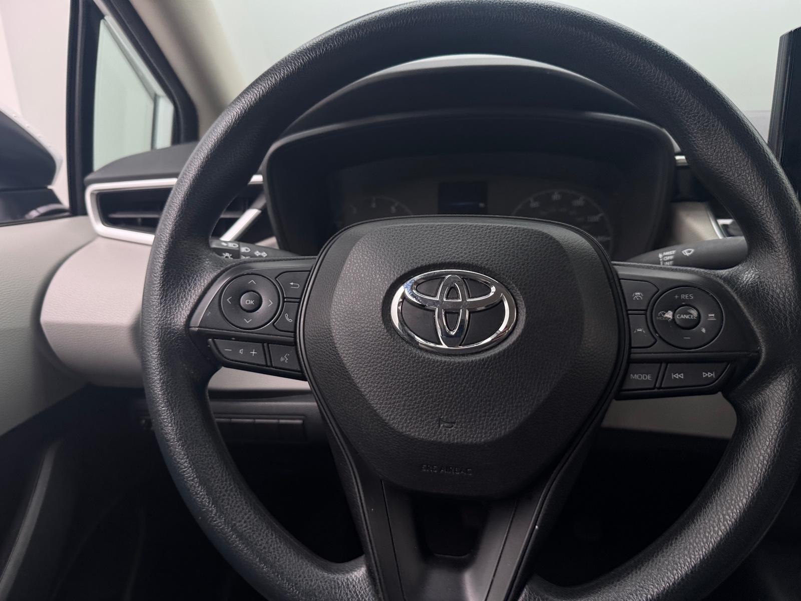 Thumbnail: 2023 Toyota Corolla - 5