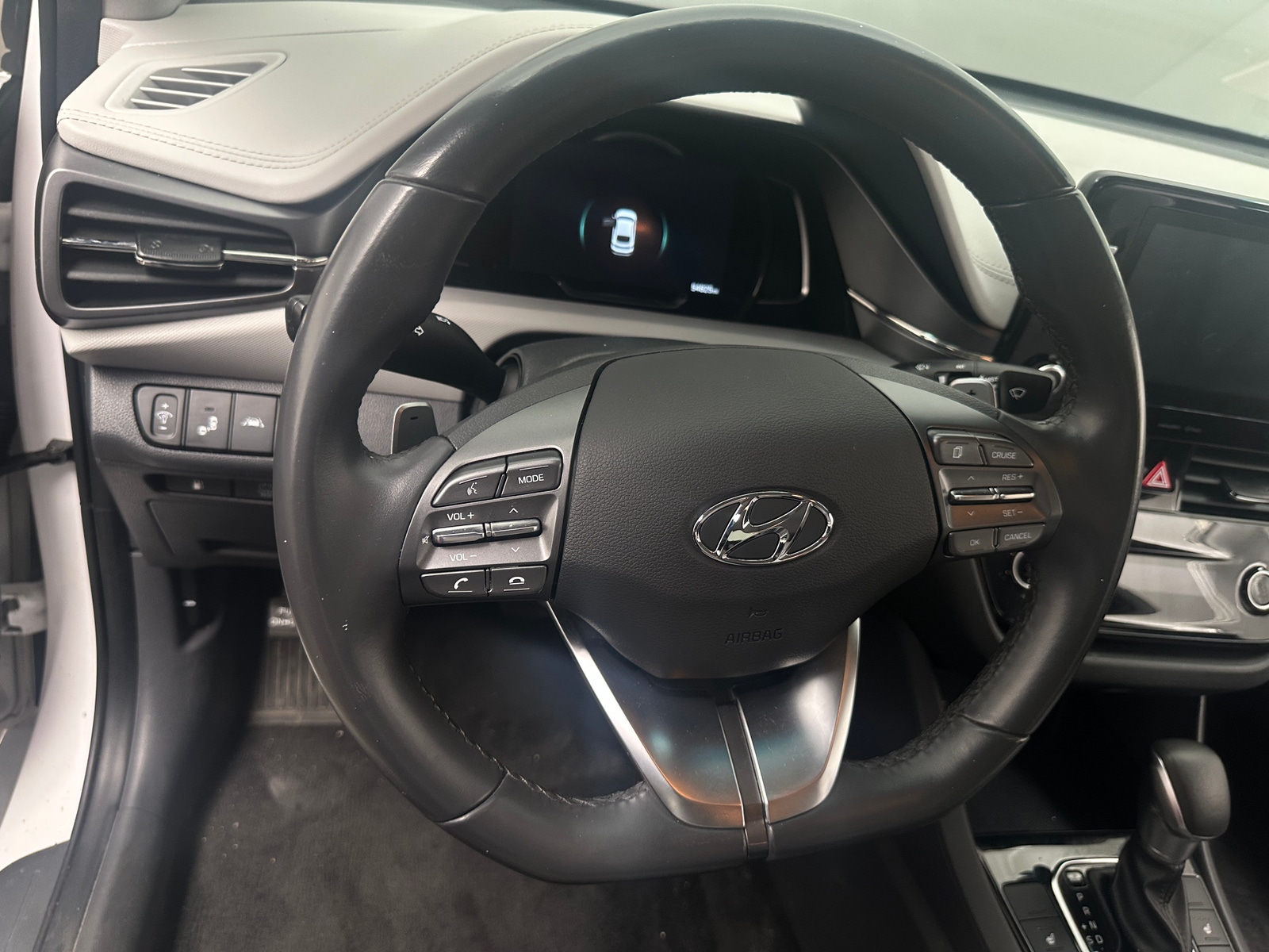 Thumbnail: 2020 Hyundai Ioniq - 5