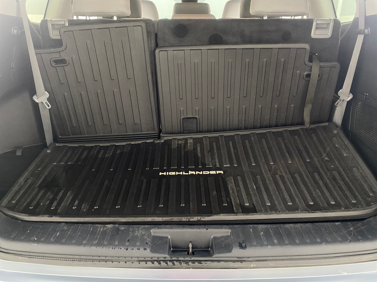 Thumbnail: 2023 Toyota Highlander - 7