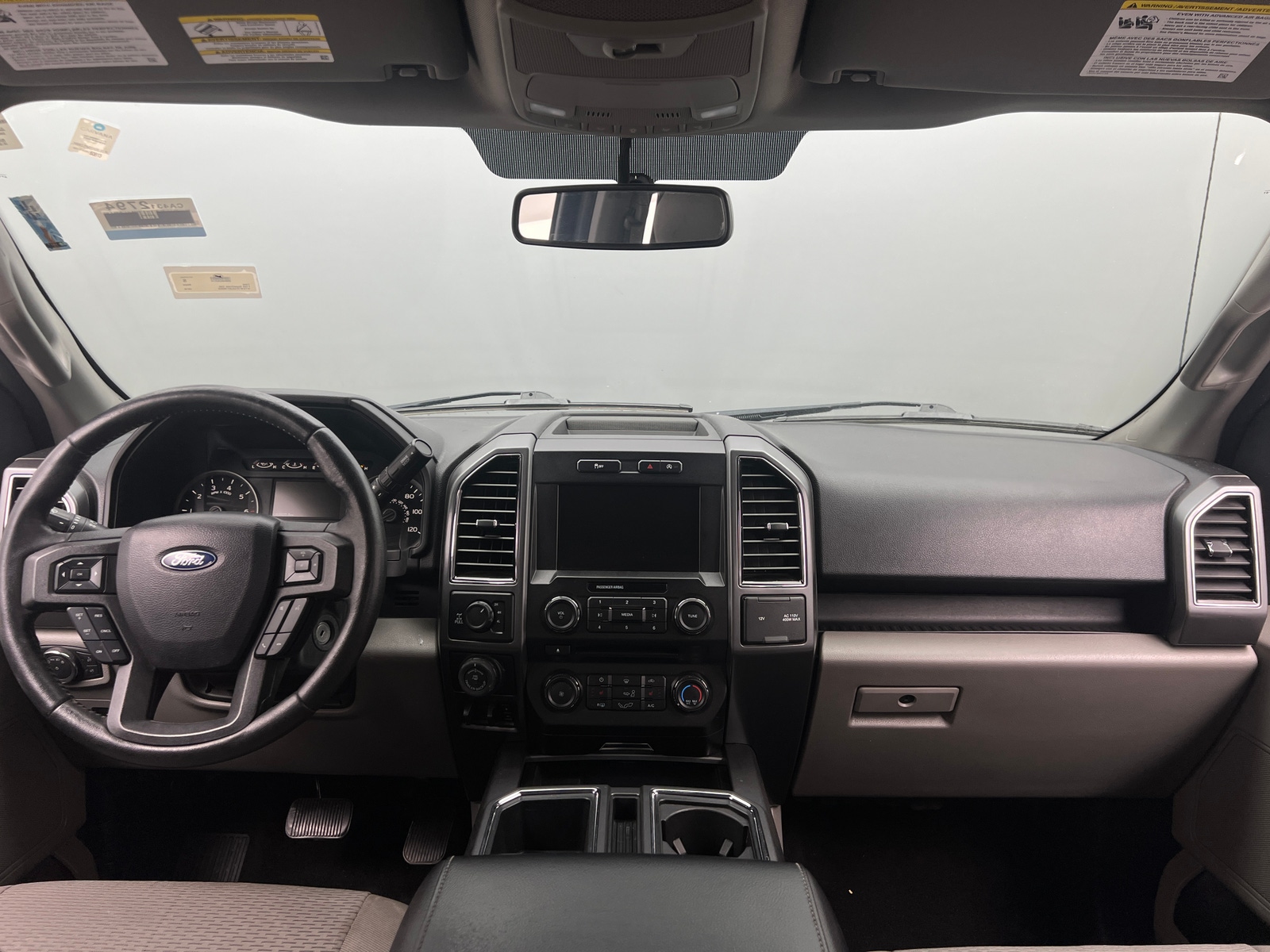 Thumbnail: 2018 Ford Econoline - 3