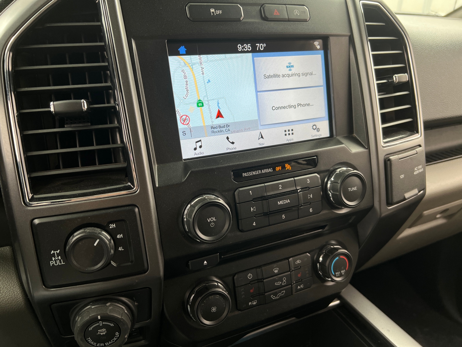 Thumbnail: 2018 Ford Econoline - 4