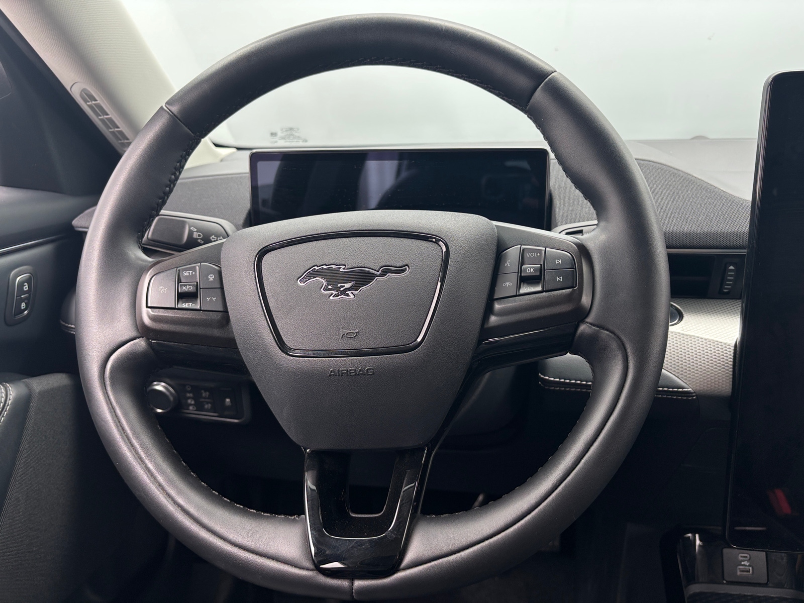 Thumbnail: 2022 Ford Mustang Mach-E - 4