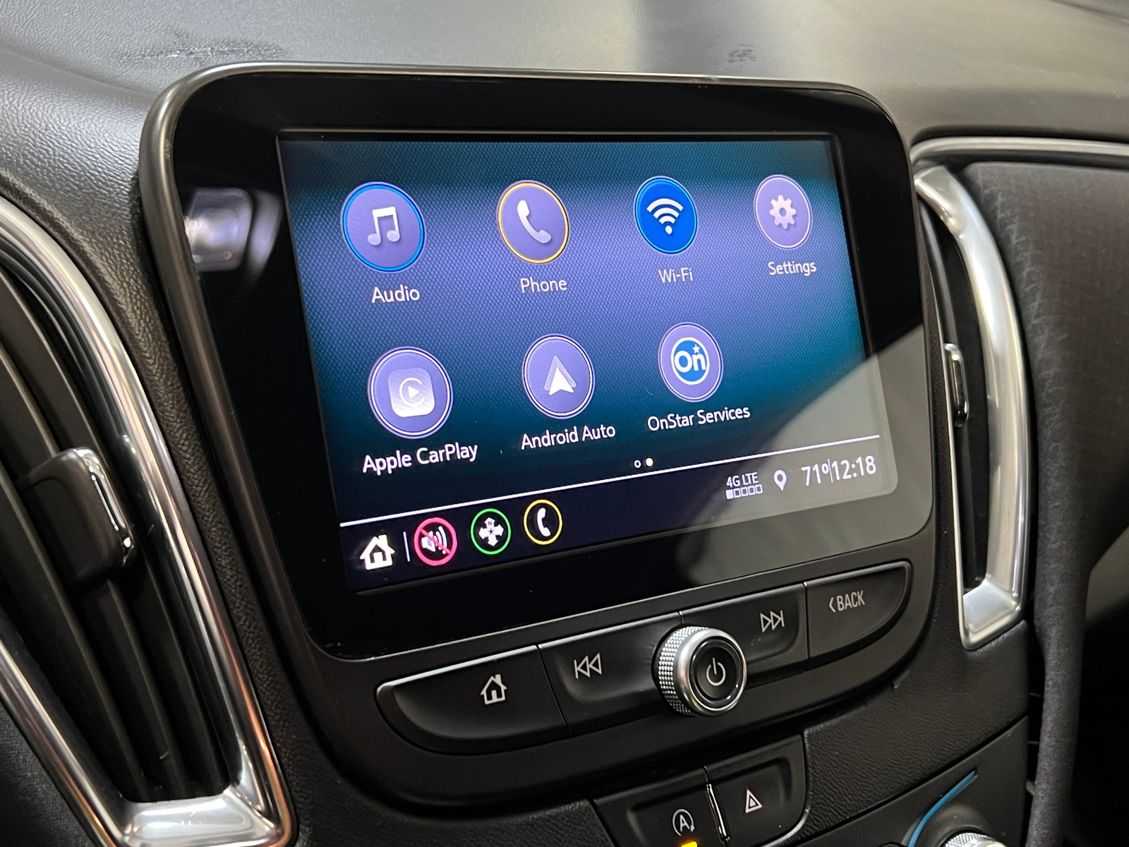 Thumbnail: 2020 Chevrolet Malibu - 4