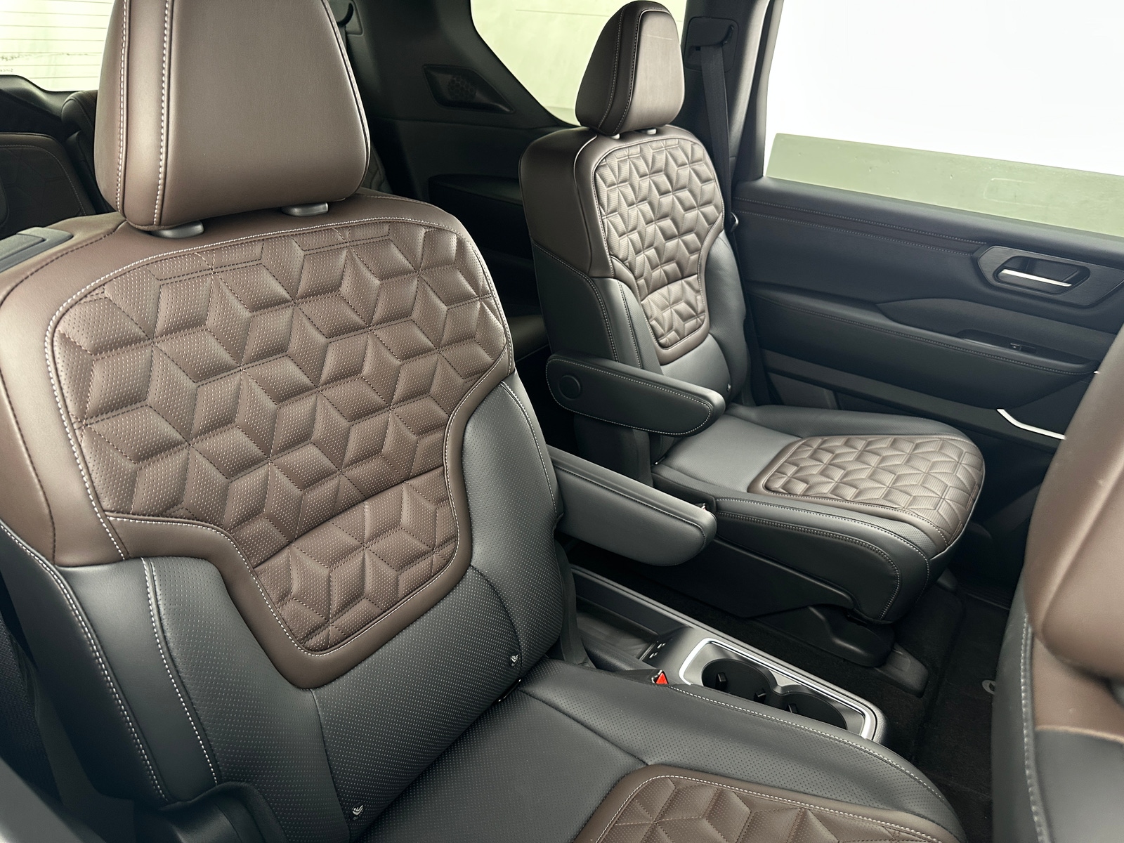 Thumbnail: 2025 Nissan Armada - 5