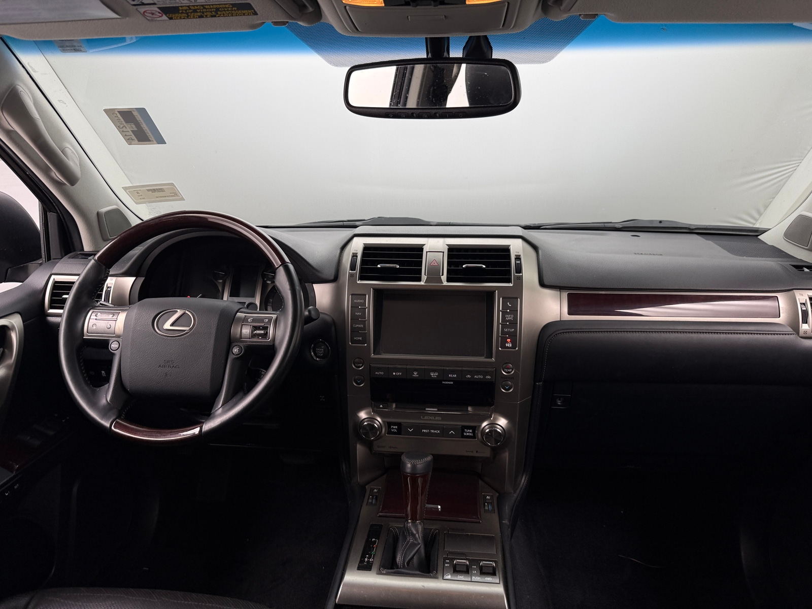 Thumbnail: 2019 Lexus GX - 2