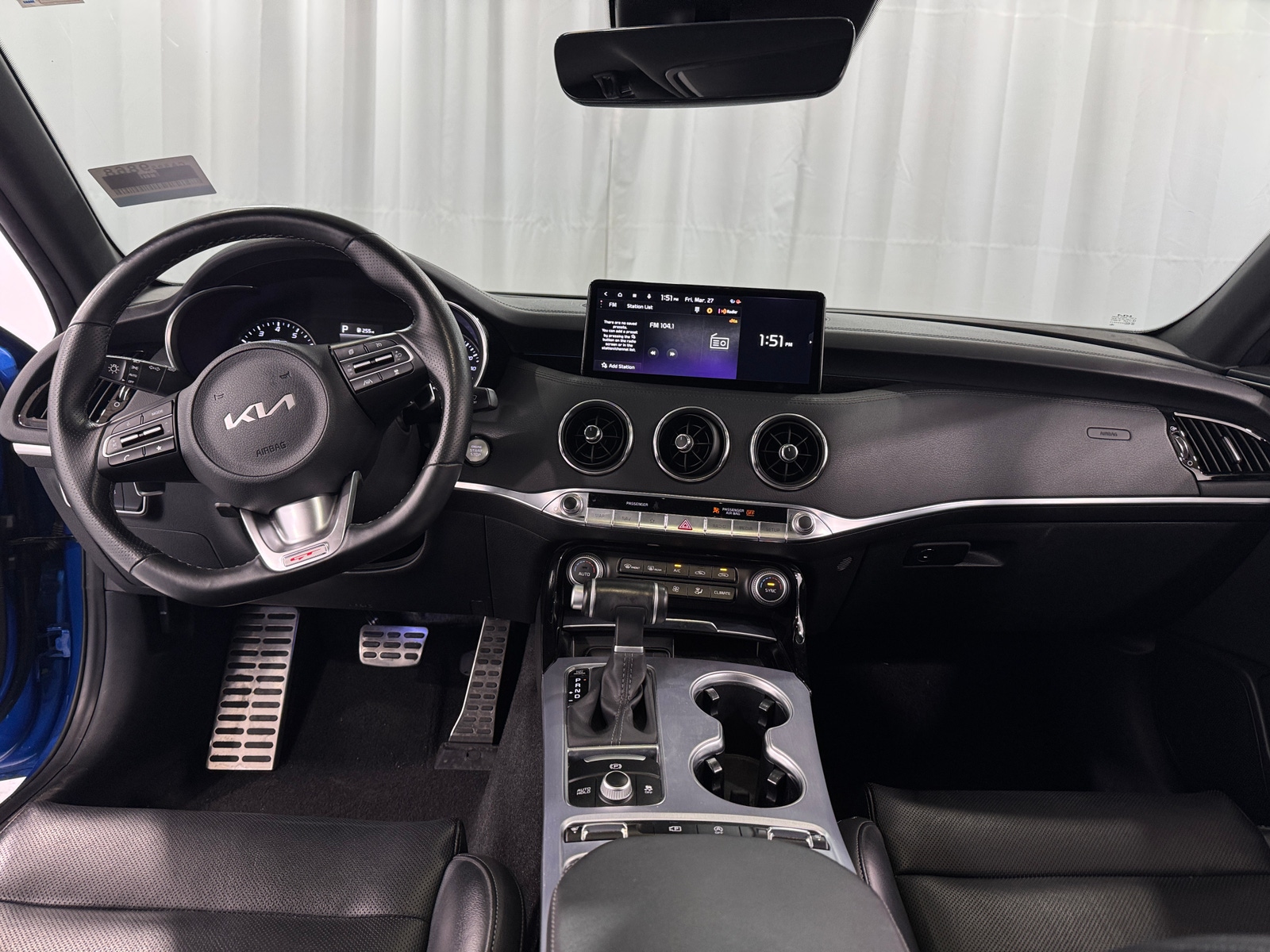 Thumbnail: 2022 Kia Stinger - 2