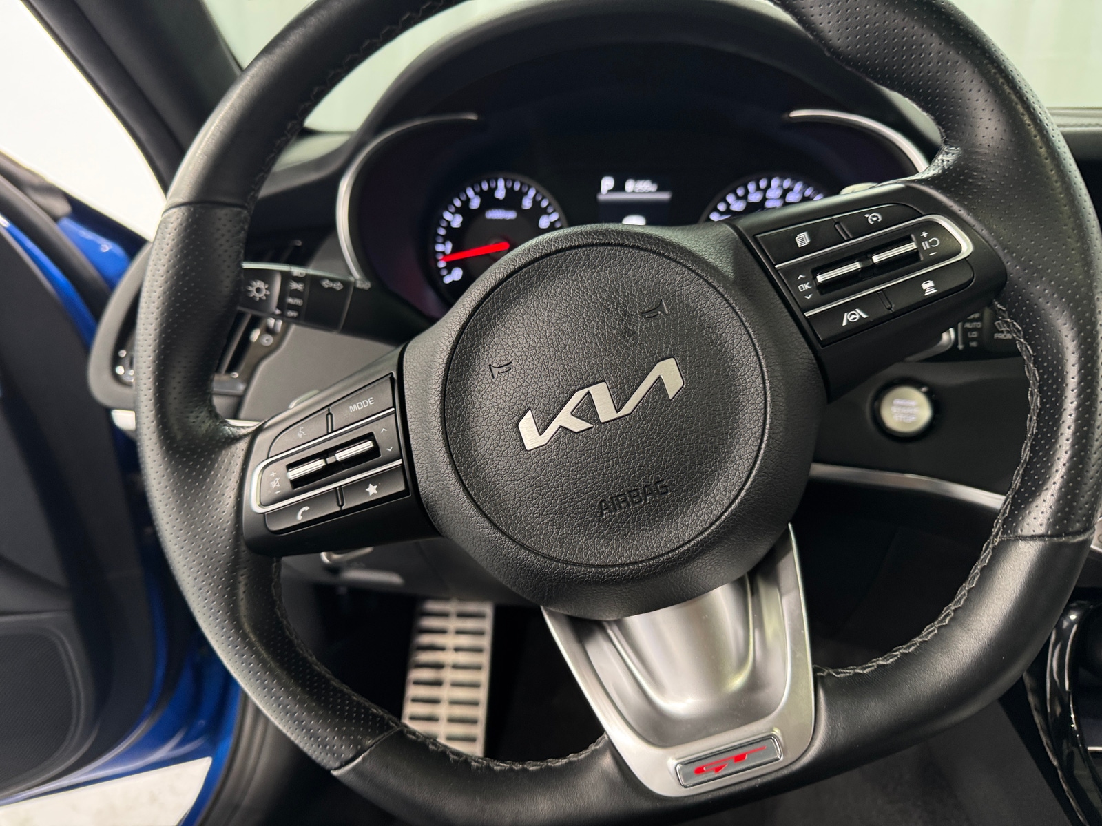 Thumbnail: 2022 Kia Stinger - 4