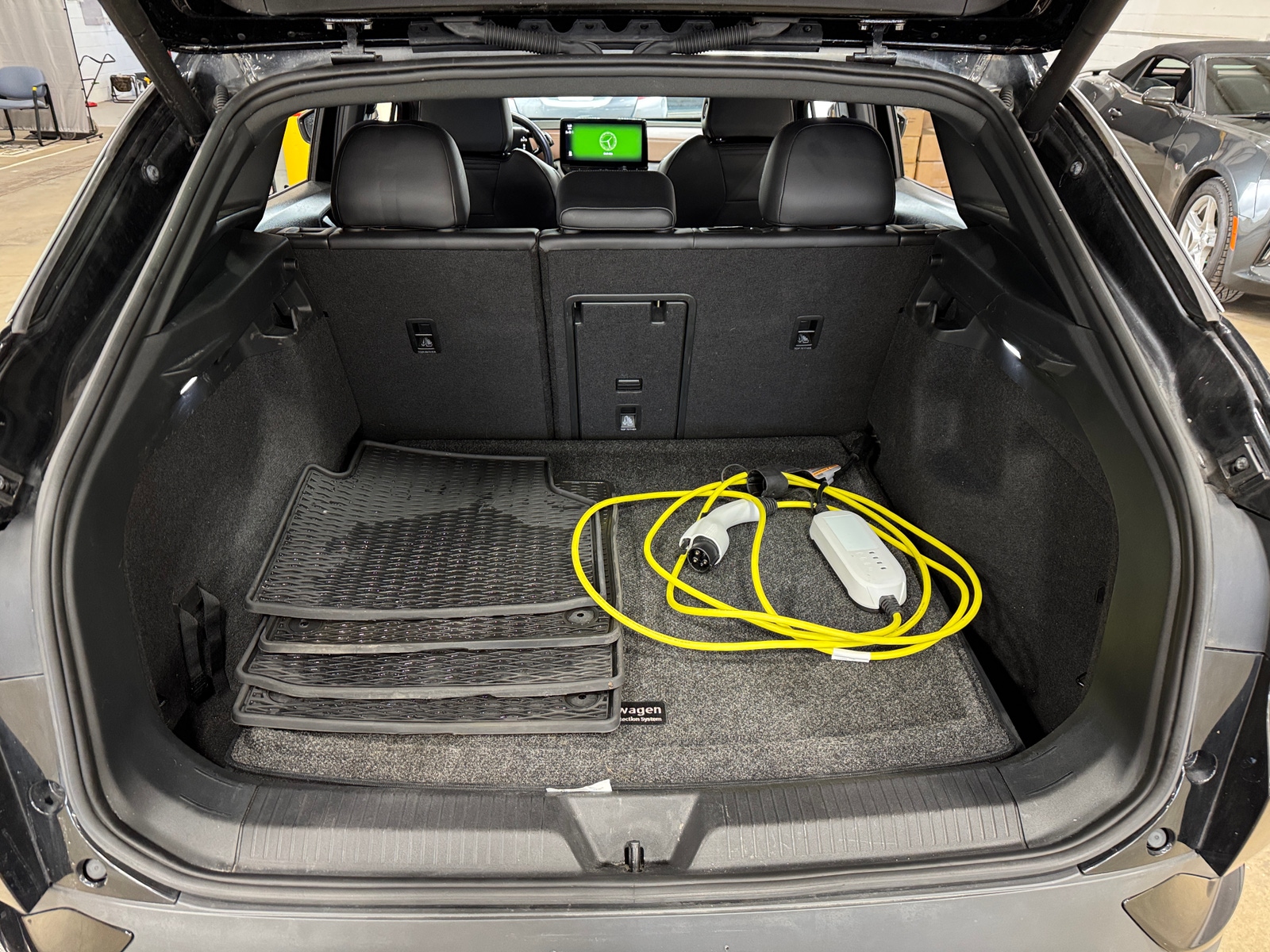 Thumbnail: 2021 Volkswagen ID.4 - 6