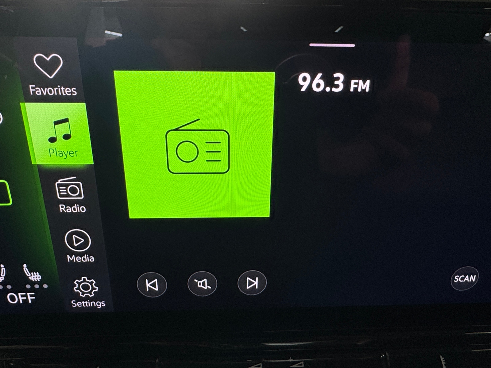 Thumbnail: 2021 Volkswagen ID.4 - 3