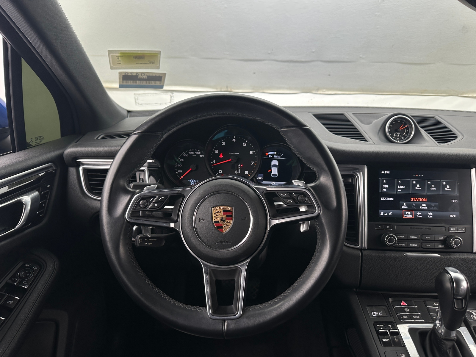 Thumbnail: 2017 Porsche Macan - 4