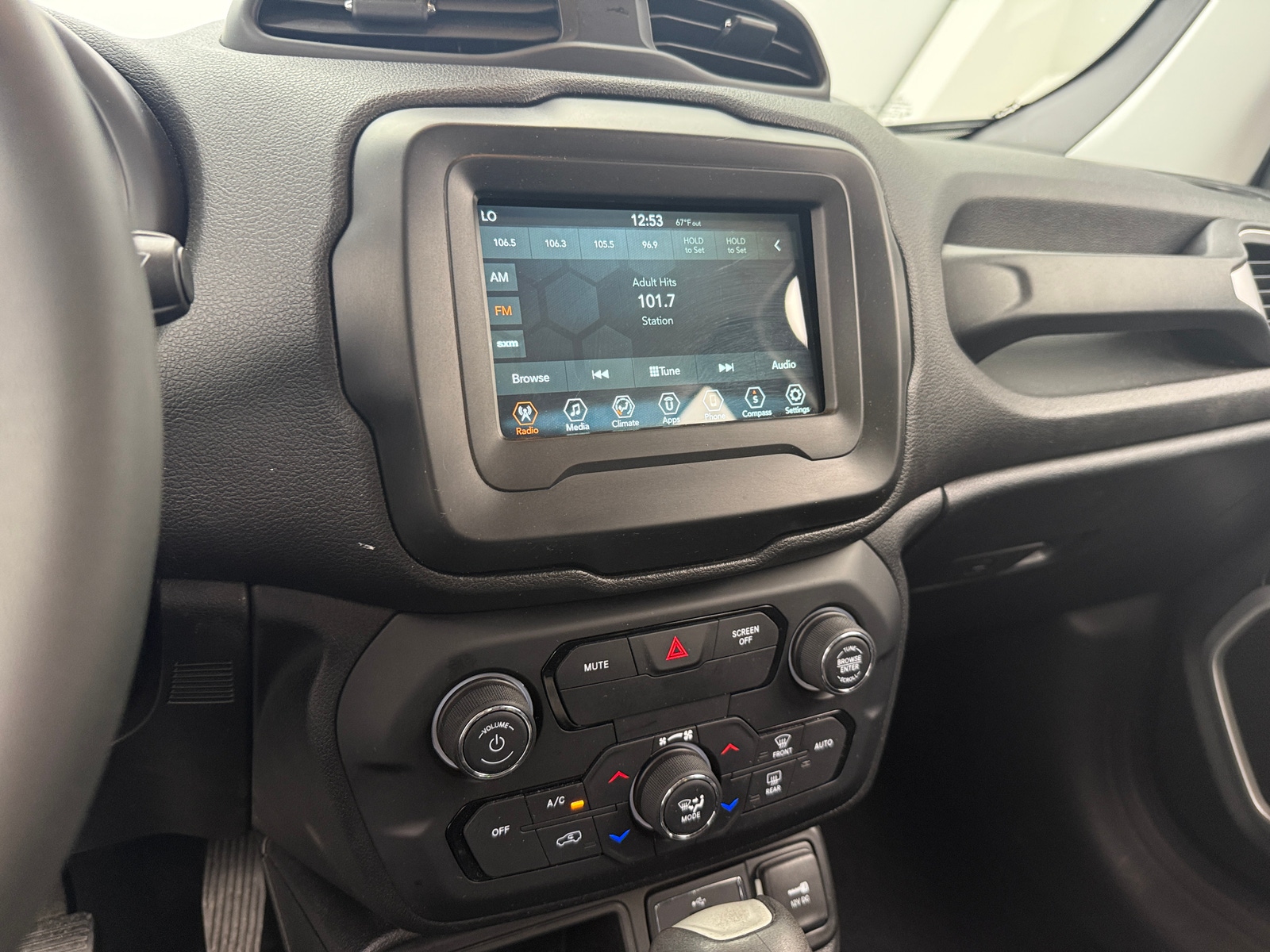 Thumbnail: 2018 Jeep Renegade - 4