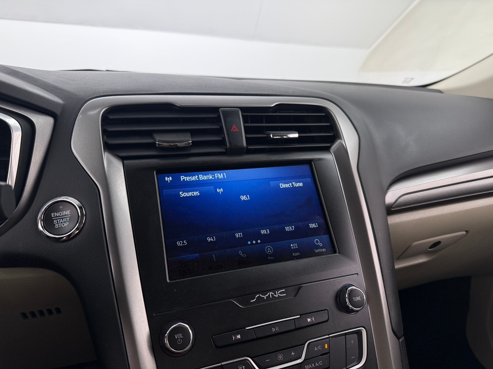 Thumbnail: 2020 Ford Fusion - 4