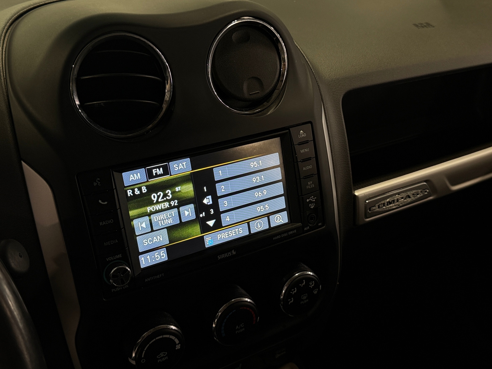 Thumbnail: 2017 Jeep Compass - 3