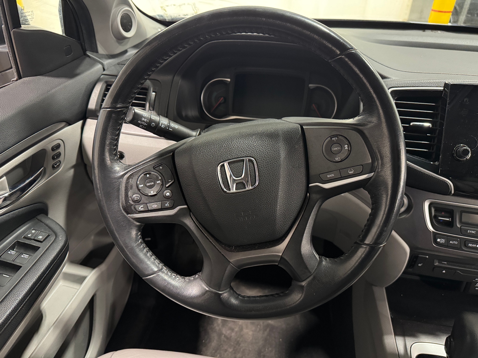 Thumbnail: 2019 Honda Pilot - 4