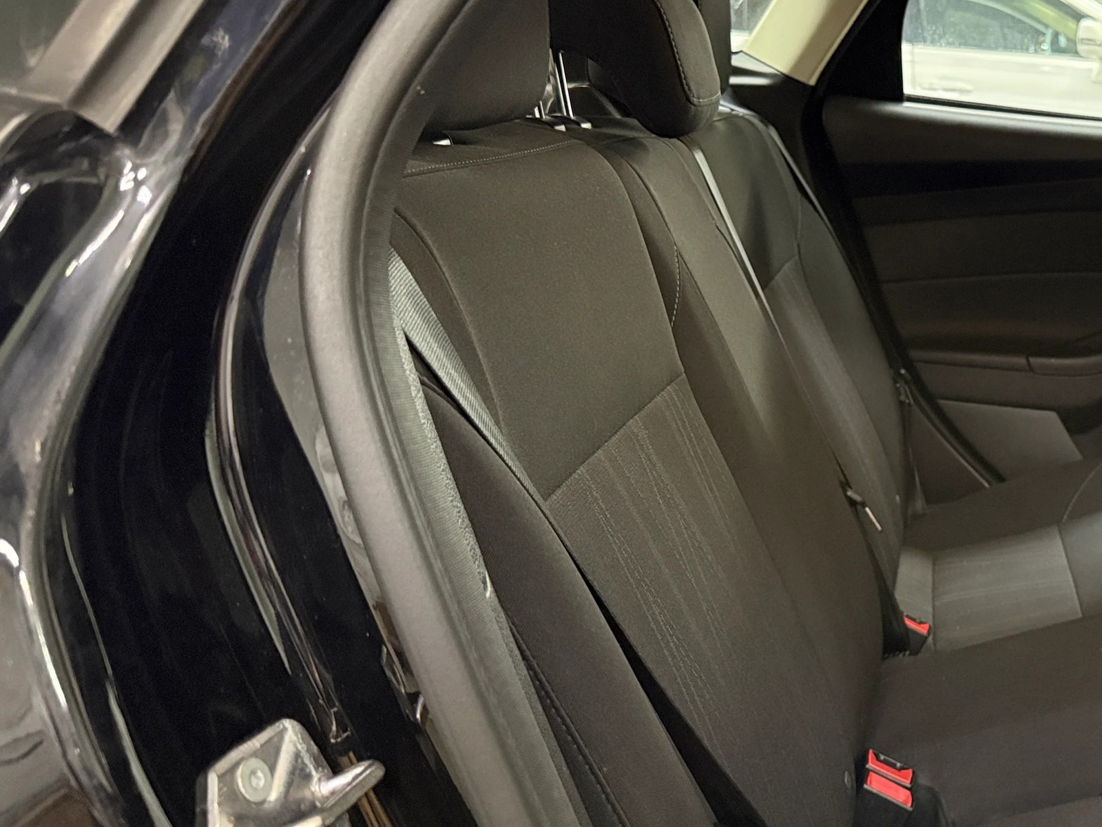 Thumbnail: 2018 Ford Focus - 6