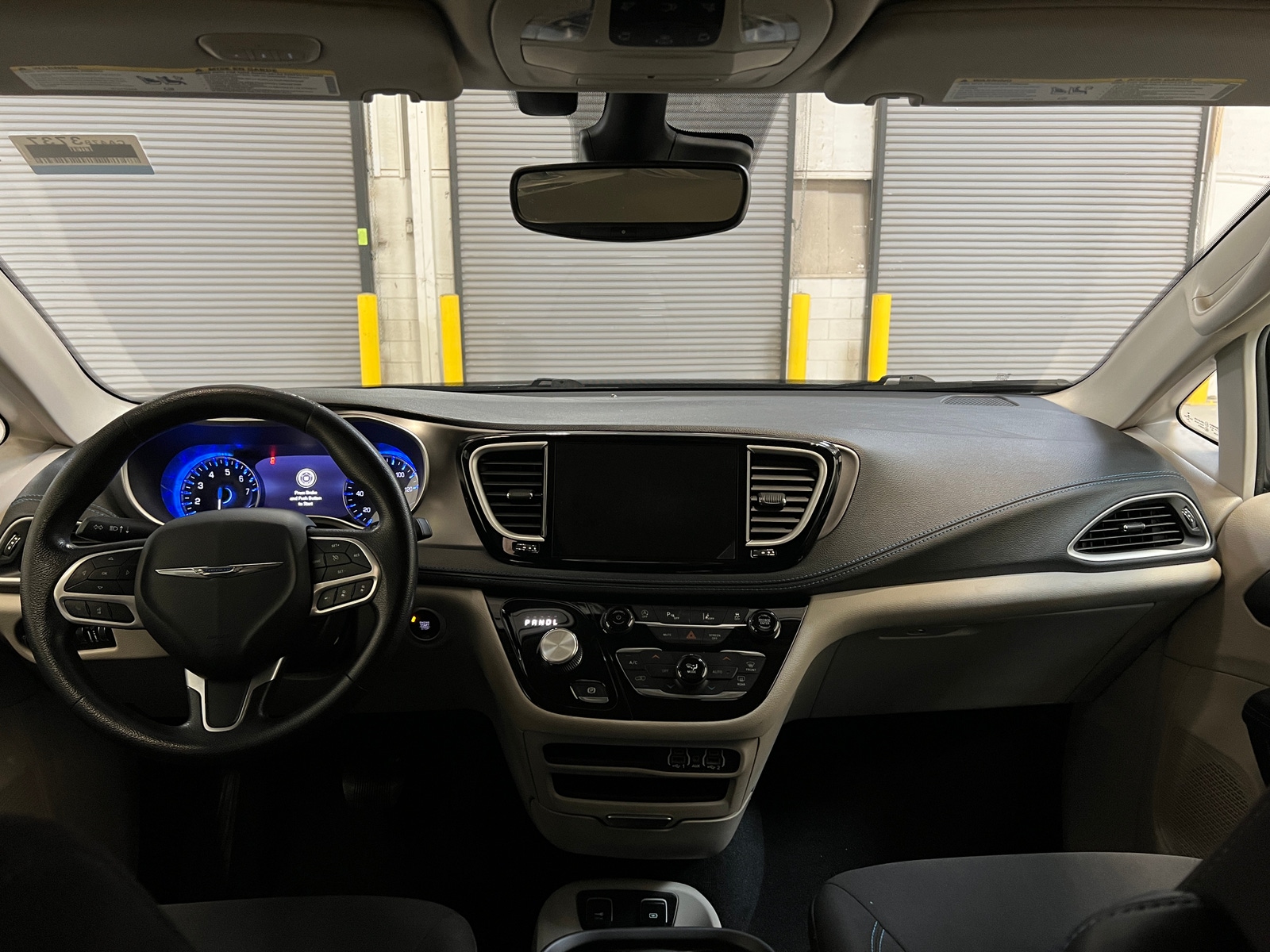 Thumbnail: 2021 Chrysler Pacifica - 3